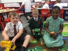 First days in P1 :- Mrs Acheson’s class 🏫📚✏️