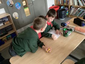 Y5 Miss Gibson- Discussion Genre 